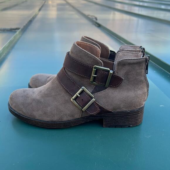 Boc light tan faux suede double buckle ankle booties with zipper on the back - Picture 11 of 11